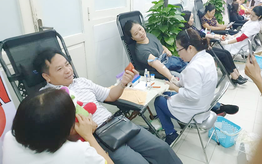 Chương trình Hiến máu nhân đạo do Ban Liên Lạc Họ Đinh Hà Nội phát động lần thứ 2