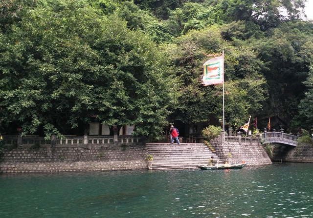 Giai thoại về vị vua suốt đời cưỡi trên lưng ngựa