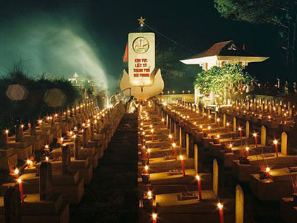 BÀI THƠ "VIẾT Ở NGHĨA TRANG LIỆT SỸ TRƯỜNG SƠN"