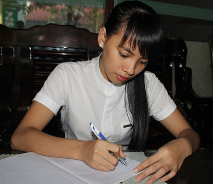 NHÀ NGHÈO VƯỢT KHÓ