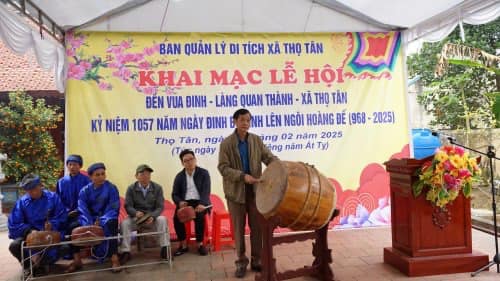 LỄ HỘI ĐỀN CUA ĐINH LÀNG QUAN THÀNH XÃ THỌ TÂN