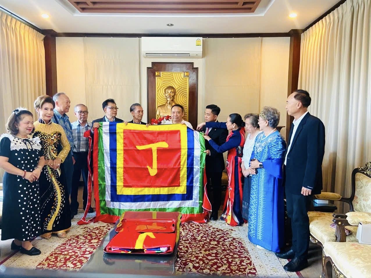 BUỔI GẶP MẶT HỌ ĐINH 3 TỈNH TẠI THÁI LAN 