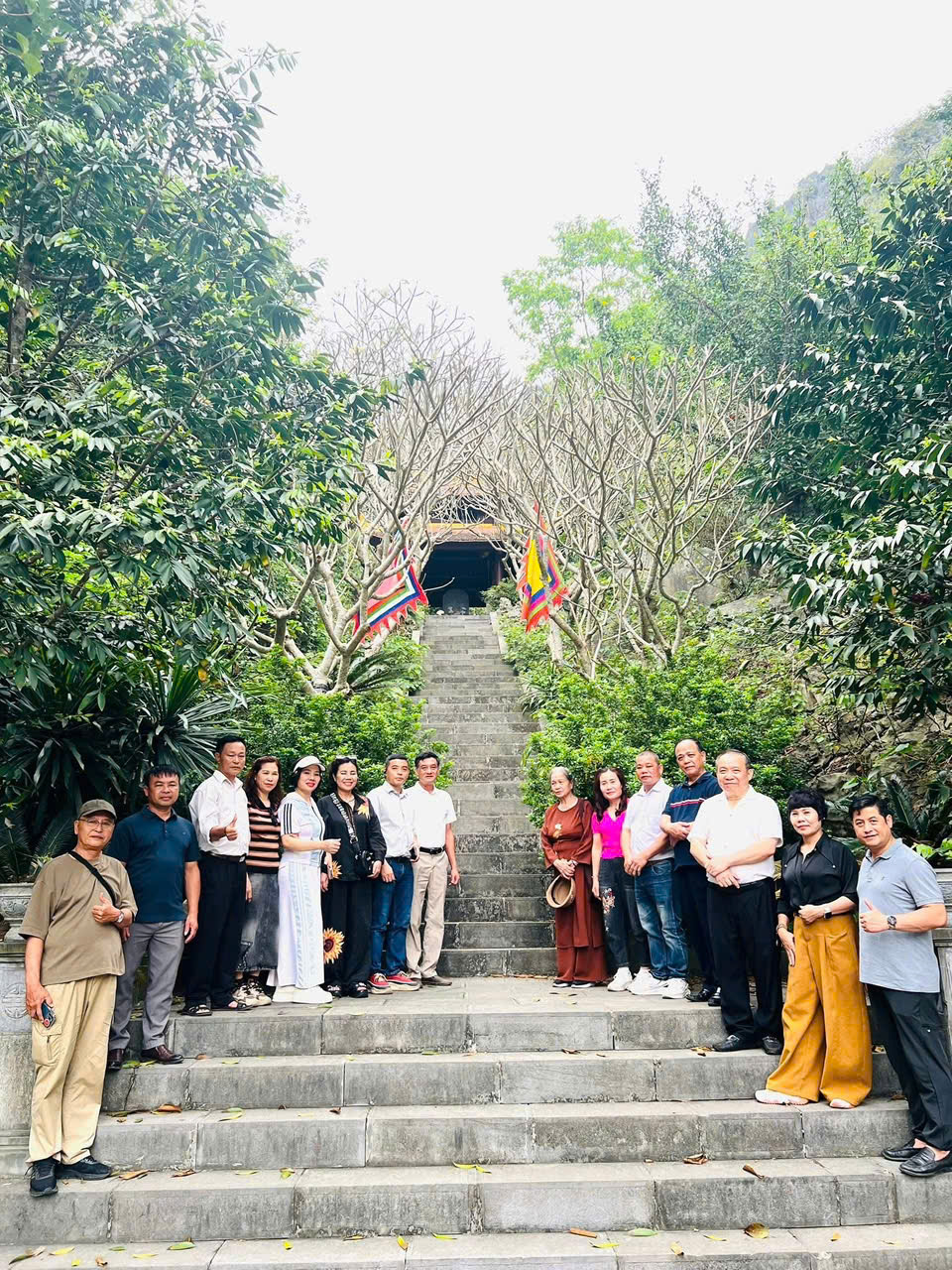 HÀNH HƯƠNG VỀ NGUỒN – TRI ÂN TIÊN TỔ